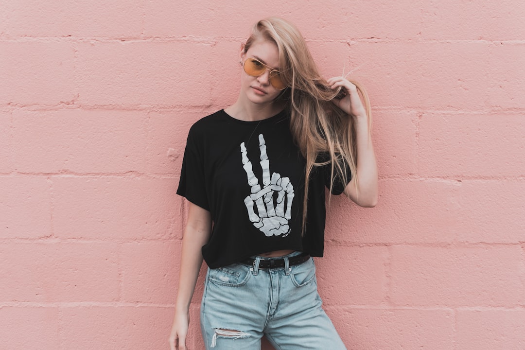 Photo folding t-shirt