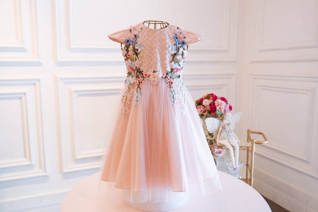 Photo peach dress